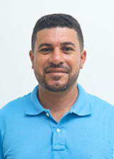 Foto oficial de Adriano Bastos