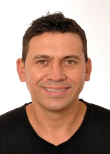 Foto oficial de Adriano Makito