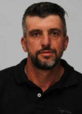 Foto oficial de Adriano Queiroz