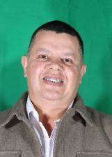 Foto oficial de Adriano