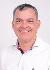 Foto oficial de Adriano Piovesan