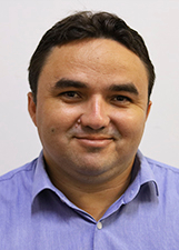 Foto oficial de Adriano Dias